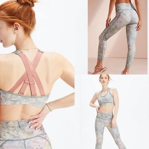 Conjunto de sujetador deportivo Fabletics para mujer de 2 piezas cintura alta Leggings Belle talla M rosa - Imagen 1 de 12