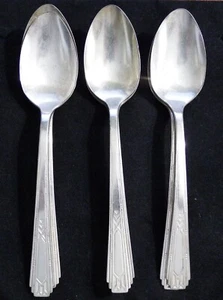 6 - Cucharas de cena grandes de 8 1/4" plateadas de amistad internacional ¡En muy buena condición! - Imagen 1 de 3