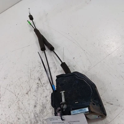 Cerradura de pestillo de puerta trasera izquierda Subaru Forester 2016 2017 2018 Foto 1 de 4