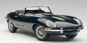 Jaguar E-Type Series 1 Roadster Diecast Model 1:18 Green New Factory Sealed - Picture 1 of 9