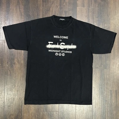 Camisa XL exclusiva de Midnight Studios x Fred Segal Shane Gonzales Foto 1 de 4