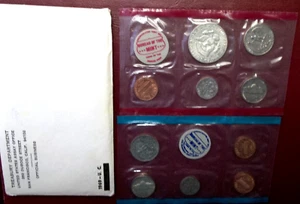 1969 US Mint Set OGP 40% Silver Kennedy Half, 10 Coins Total - Picture 1 of 3