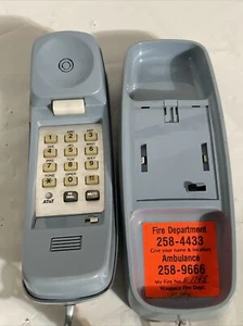 Telefono AT&T Trimline blu polvere da tavolo touch tono 1988 Singapore - Foto 1 di 9