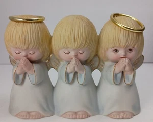 Statuine vintage tre angeli in preghiera cattive ceramiche storte aureola Thailandia sbirciare - Foto 1 di 12