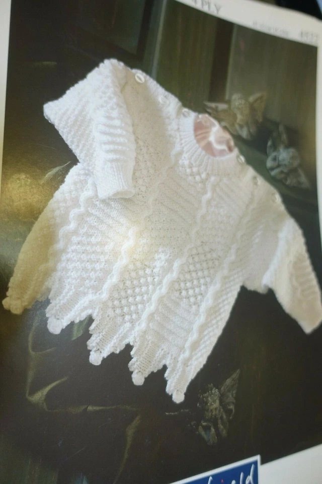 Hayfield Knitting Pattern 4522 Baby Sweater 16-24"  4ply - Image 1 of 1