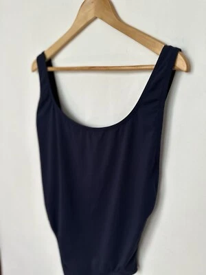 J. Traje de baño de una pieza Crew para mujer en azul marino - talla 14  Foto 1 de 4