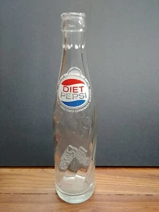 Vintage 10 Oz. Diet Pepsi ACL / Painted Label Soda Bottle. - Picture 1 of 4