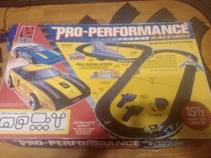 Pista de carreras eléctrica Pro Performance Raceway escala HO. Probado, solo 1 coche - Imagen 1 de 12