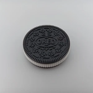 3D-gedruckt - Sandwich Cookie Fidget Clicker / Stressabbau Spielzeug - 2x2" - Bild 1 von 1