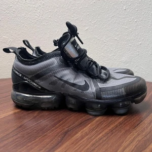 Nike Air Vapormax Größe 5,5 Y Jugend dreifach schwarz Turnschuhe AJ2616-001 geschnürt - Bild 1 von 9
