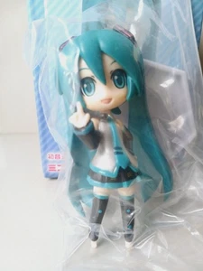 Vocaloid Hatsune Miku Mini Display Figure Model Live Stage SEGA - Picture 1 of 9