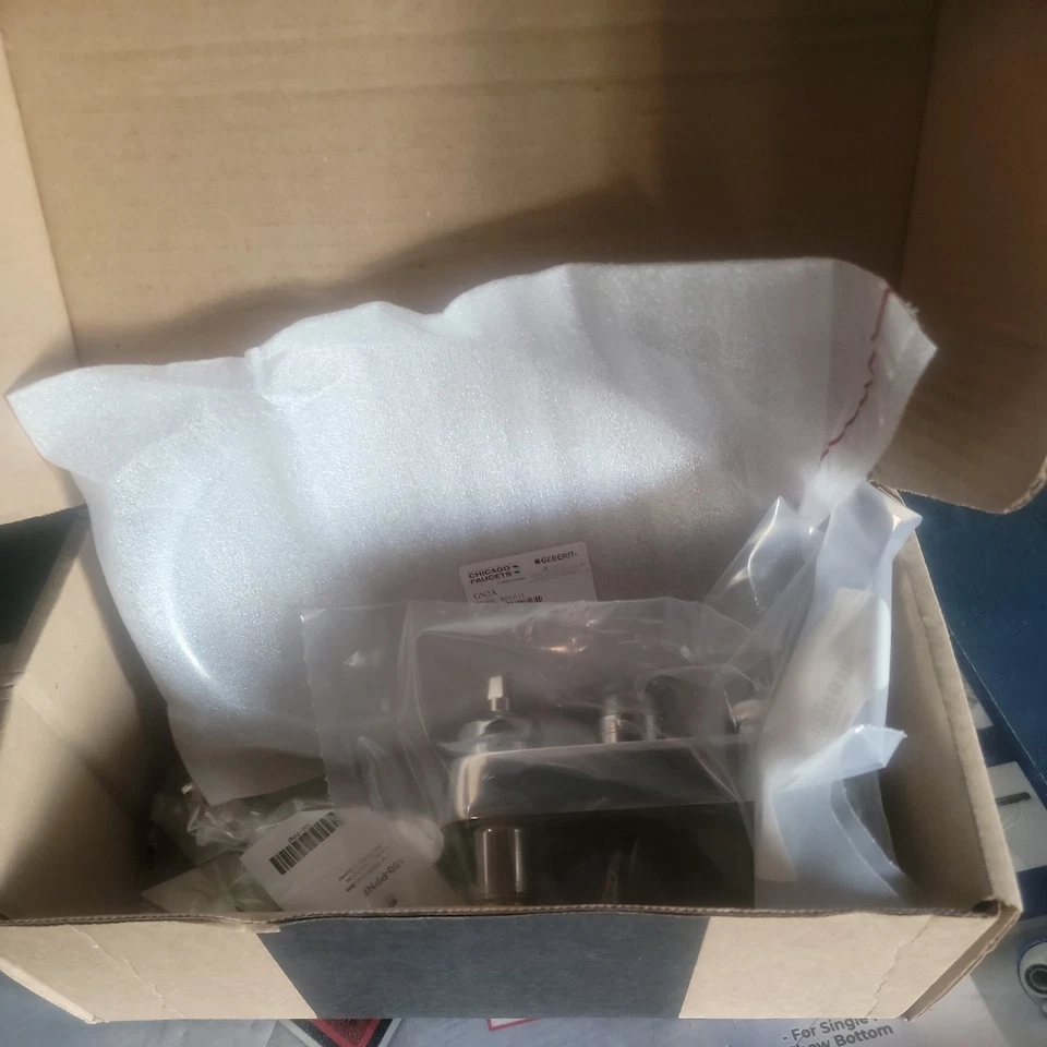 Chicago Faucets Bar Pantry 895-317GN2AECABCP Chrome Deck-Mounted 4" Center Fauce - Image 1 of 2