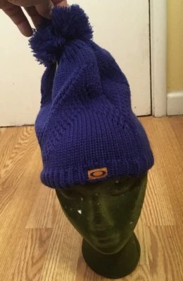 Gorro Oakley Freedom azul tejido fino para mujer talla única suave invierno nuevo con etiquetas precio de venta sugerido por el fabricante $28 Foto 1 de 4