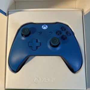 Microsoft Xbox One Wireless Controller Model 1708 Blue - Picture 1 of 7