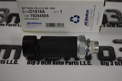 ACDelco D1818A Chevrolet GMC Pontiac Oil Pressure Sensor Unit new OEM 19244505 - Image 1 of 3