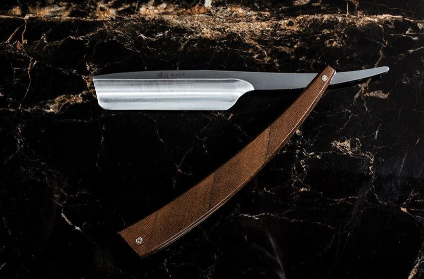 Cuchillo Plegable Dovo EDO 3.5" Acero al Carbono Hoja de Afeitar Recta Mango de Nogal Foto 1 de 4