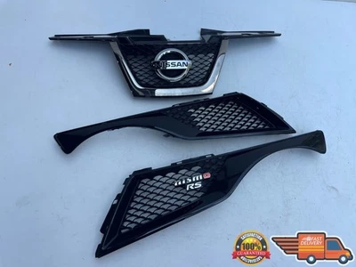 Nissan Juke Nismo RS 2014 3 piezas conjunto de parrilla superior montaje OEM 62070-3YW0A Foto 1 de 4