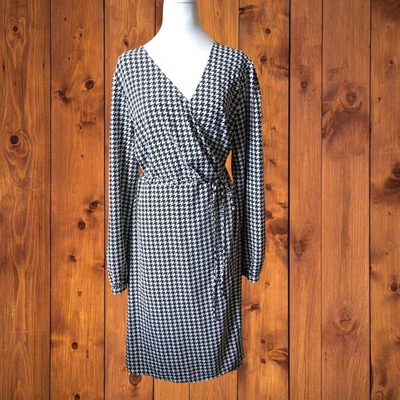 ModCloth Women's XL Long Sleeve Houndstooth Wrap Dress V-Neck Retro Classic NEW - Image 1 of 4