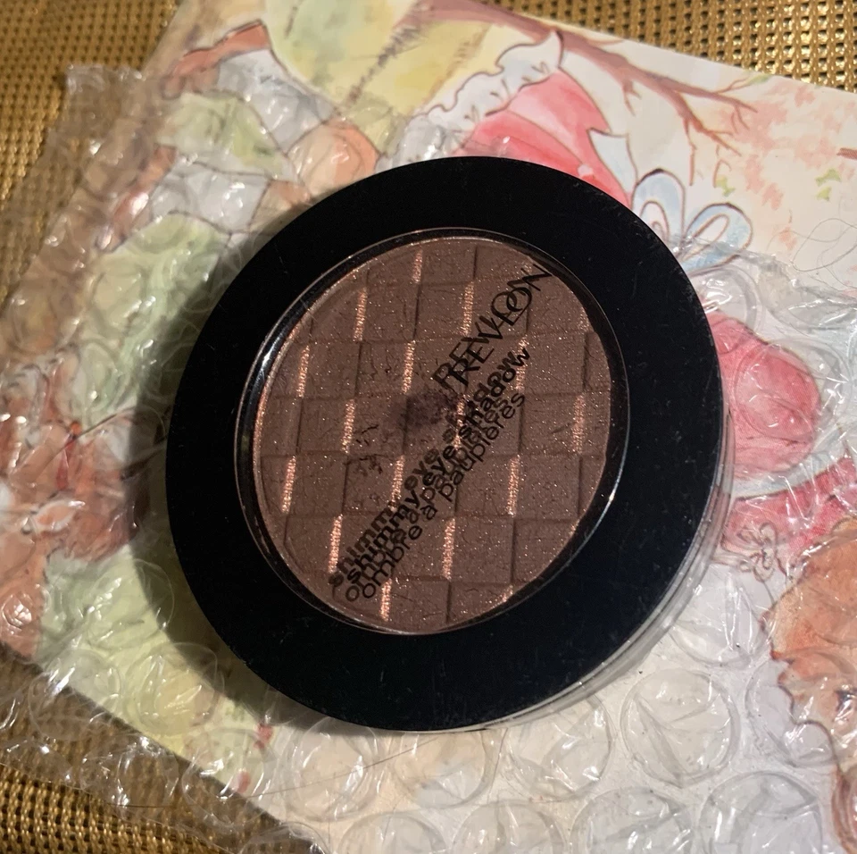 REVLON Shimmer Eye Shadow CHESTNUT Limited Edition 0.15oz New - Image 1 of 3