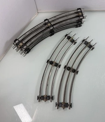 Vintage 10pc Genuine Lionel O Gauge 3 Rail 10” Curved Tubular Hobby Train Track - Image 1 of 4
