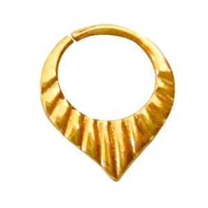 Septum New 18g Brass Tribal Nose Ring Pierced Jewelry Piercing Tragus 1mm Wings - Picture 1 of 10