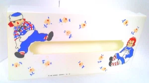 ✅ Raggedy Ann and Andy~Tissue Box Holder~The Bobbs-Merrill Co Inc~Vintage - Picture 1 of 10