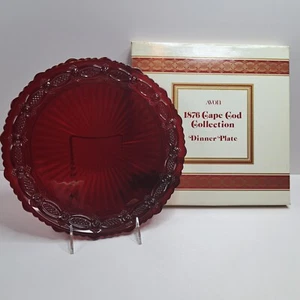 Piatto vintage Avon 10-3/4" 1876 Cape Cod vetro rosso rubino c1982 - Foto 1 di 6