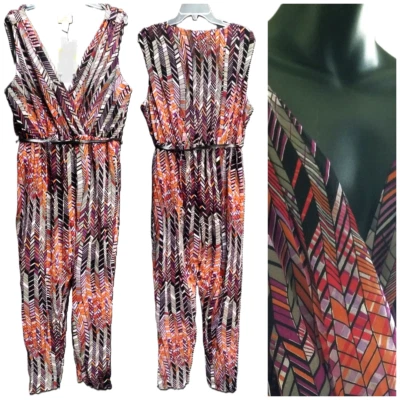 Macacão Stevie & Lindsay forrado drapeado crossover M preto chevron rosa laranja laços - Imagem 1 de 4