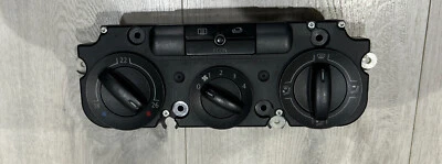 MK5 Volkswagen Golf 1.6 S FSI 2006 calefacción panel de control climático interruptor   Foto 1 de 2