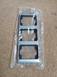 Busch Jäger alpha exclusive titan -266  Auswahl - verschiedene Artikel - Bild 1 von 6