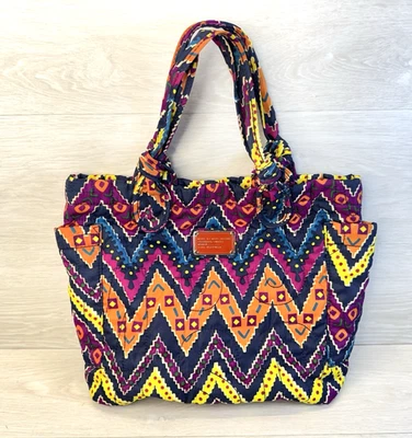 Bolso grande acolchado Marc by Marc Jacobs 2 asas suministro estándar rayas Chevron Foto 1 de 4