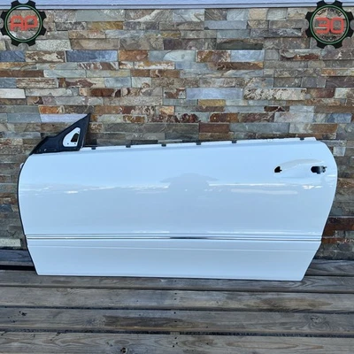 03-09 MERCEDES-BENZ W209 CLK550 CARCASA PUERTA PASAJERO DERECHO BLANCO ÁRTICO OEM Foto 1 de 4