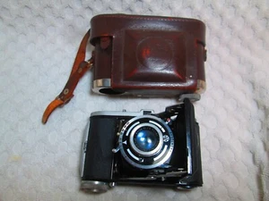 Macchina fotografica vintage Balda Werk pieghevole 35 mm modello Prontor-s Baldini con custodia in pelle - Foto 1 di 9