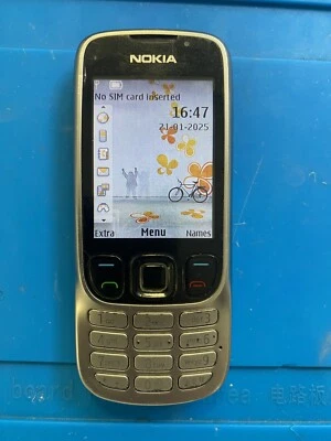 Nokia 6303c Silver Classic  Unlocked Rm-433 - Image 1 of 4