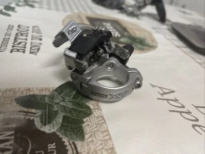 Desviador Shimano Deore Xt Fd-m750 Mega 9 Drive Train / 31.8 Abrazadera - Imagen 1 de 4