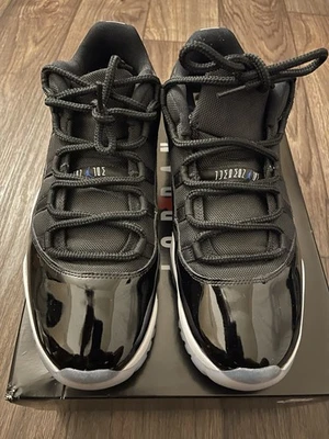 Zapatillas bajas Air Jordan 11 para hombre talla 13 edición Space Jam FV5104 004 Foto 1 de 4