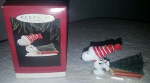 De colección Hallmark guarda un árbol para adorno de Navidad SNOOPY 1996 - Imagen 1 de 12
