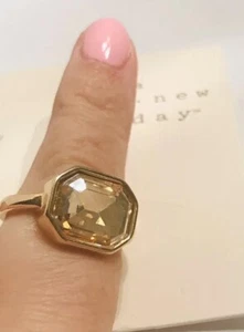 Anello moda UN NUOVO GIORNO misura 9 topazio fumè pietra sfaccettata anello J6662/3/4 - Foto 1 di 6