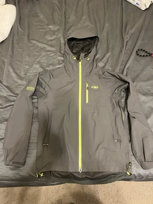 Outdoor Research Foray masculino pequeno (adequado para um médio fino) - Imagem 1 de 4