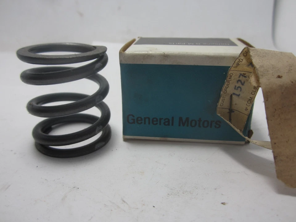76-87 Chevrolet Chevette Pontiac Acadian T1000 1.4L 1.6L Valve Spring 360504 - Image 1 of 3