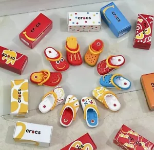 Mini Llavero Crocs Happy Meal Juguetes Juego Completo 10 PIEZAS Lindo Juguete Nuevo - Imagen 1 de 27