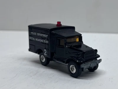 Camión de colección 1978 Tomica Japón #67 Toyota HQ15V policía armas especiales equipo Foto 1 de 4