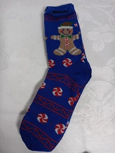 Christmas Crew Socks Holiday 2 Pair Size 9-11 Women's New With Tags - Picture 1 of 12