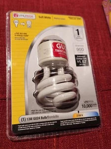 GU24 Twist Lock Base Ecobulb SOFT WHITE 60W Equivalent 13 Watt 13W 900LU - Picture 1 of 4