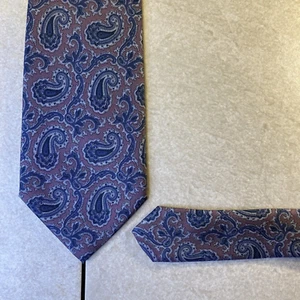 Christopher Hayes Tie Necktie 100% Silk Paisley Lavender Silver Gray Italian - Picture 1 of 10