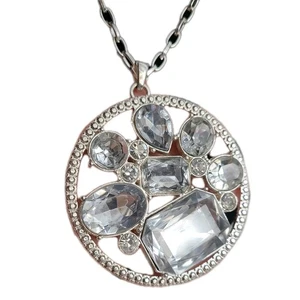 Medaillon Anhänger Halskette silberfarben klar Kunststrass Modeschmuck - Bild 1 von 10
