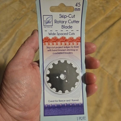 1 SKIP-CUT June Tailor Rotary Cutter Blade 45mm Wide Spaced Cuts BRAND NEW, Edge - Image 1 of 2