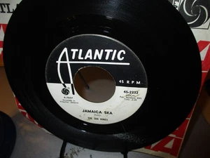 SKA KINGS: Jamaica ska / Oil in my lamp ATLANTIC 7" Single 45 RPM VG+  Promo - Imagen 1 de 2
