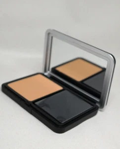 MAKE UP FOREVER Matte Velvet Skin Blurring Powder Foundation Y365 ~ .38 oz New - Picture 1 of 4