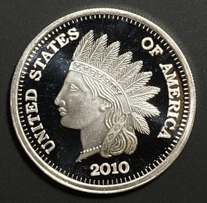 Medallón redondo lingotes de plata Indian Head 2010 escaso diseño 1 OZ .999 $$$ - Imagen 1 de 9